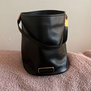 Marc by Marc Jacobs top handle bucket crossbody bag- black